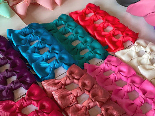 Elegant Classic Bow Hair Clip for Girls - Timeless Hair Accessories